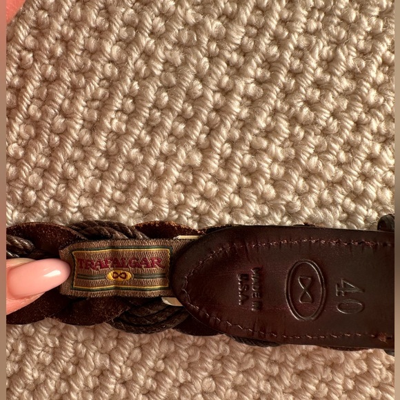 Men’s Trafalgar size 40 brown woven genuine leather belt - Picture 3 of 7